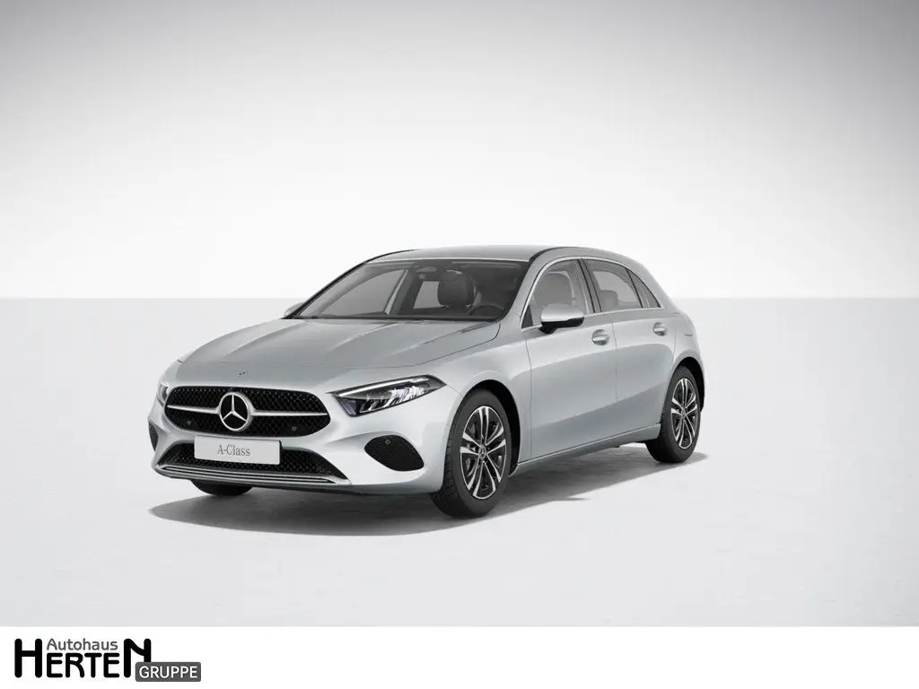 Photo 1 : Mercedes-benz Classe A 2023 Petrol