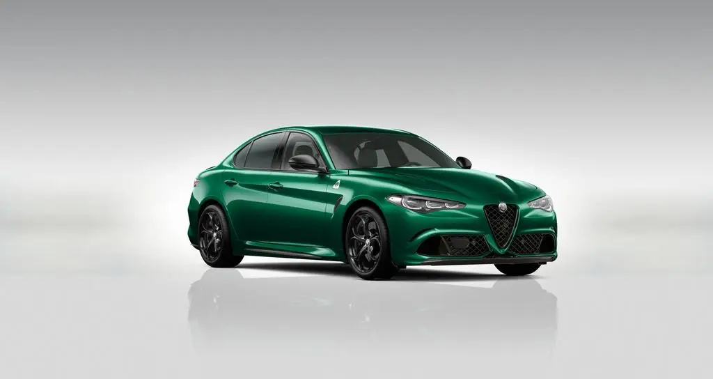 Photo 1 : Alfa Romeo Giulia 2024 Essence