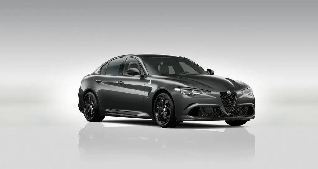 Photo 1 : Alfa Romeo Giulia 2024 Petrol