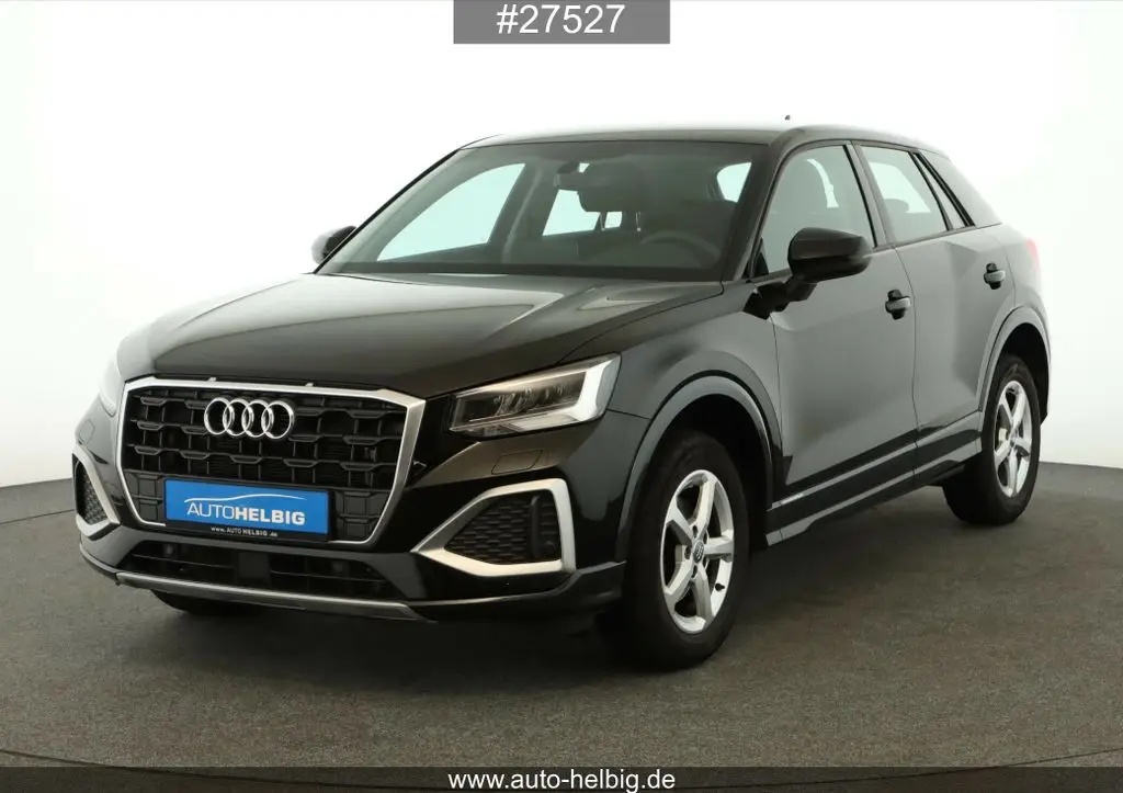 Photo 1 : Audi Q2 2022 Essence