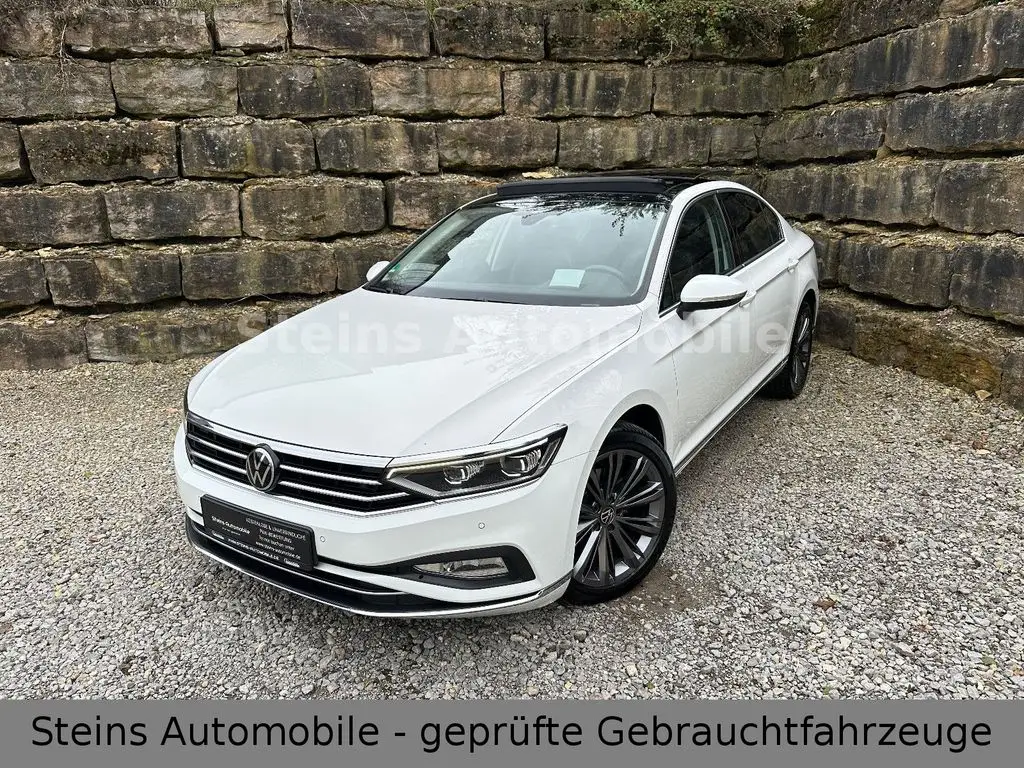 Photo 1 : Volkswagen Passat 2021 Diesel