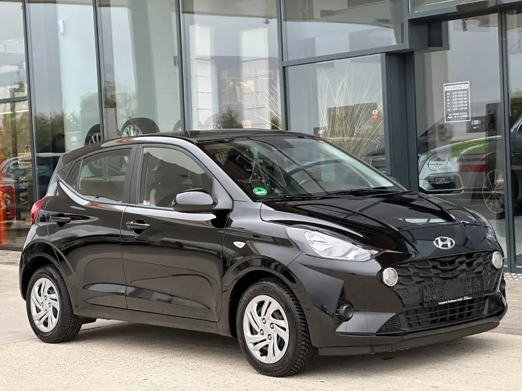 Photo 1 : Hyundai I10 2023 Petrol