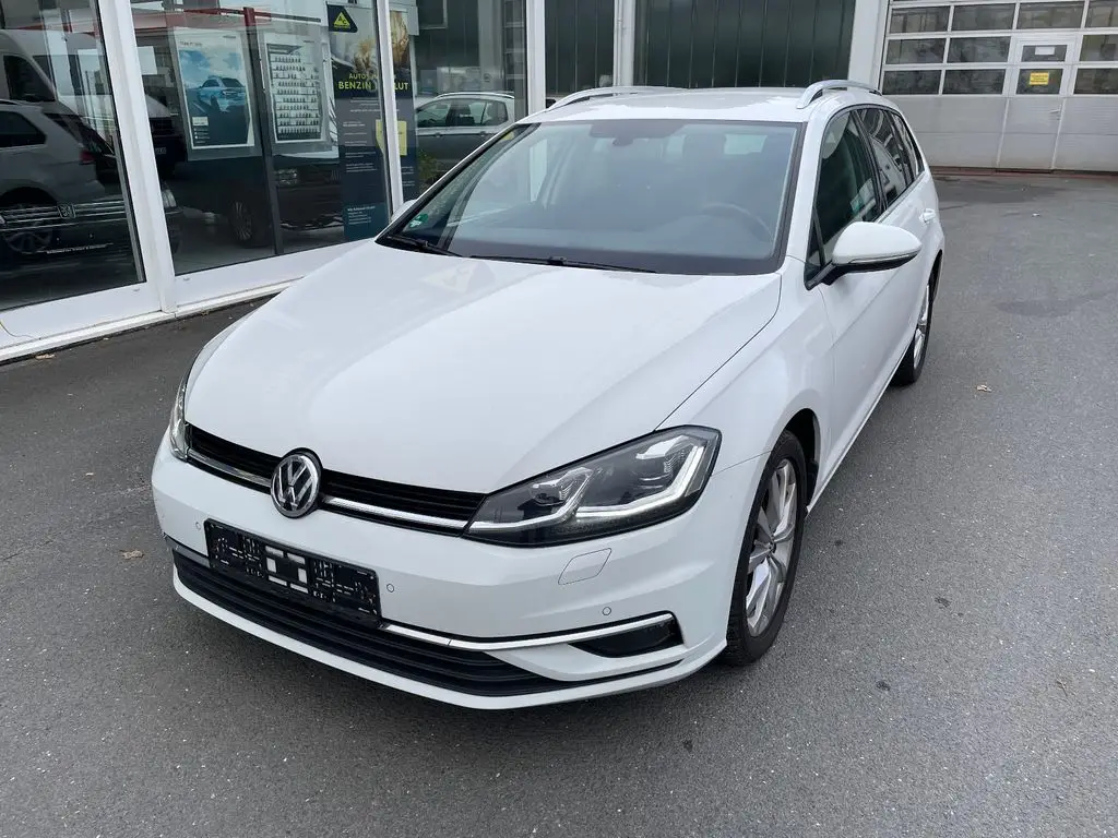 Photo 1 : Volkswagen Golf 2018 Petrol