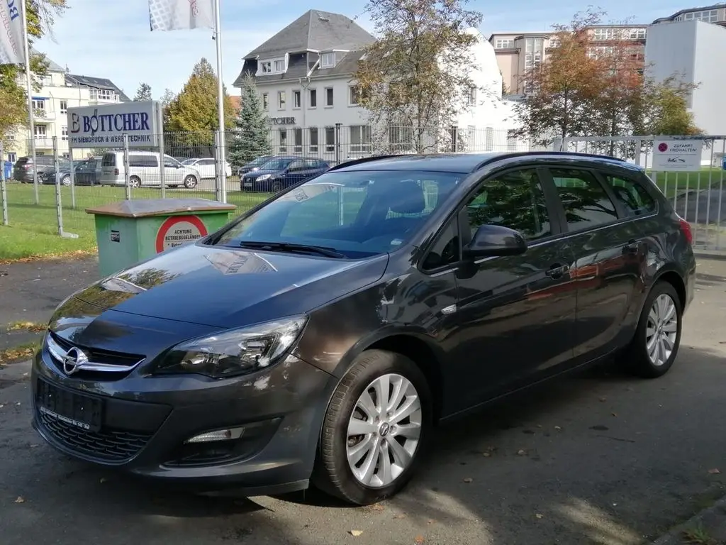 Photo 1 : Opel Astra 2015 Diesel