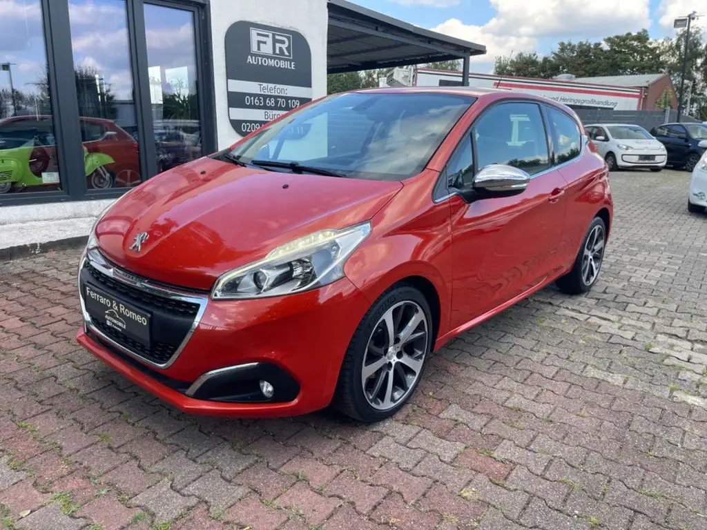 Photo 1 : Peugeot 208 2015 Petrol