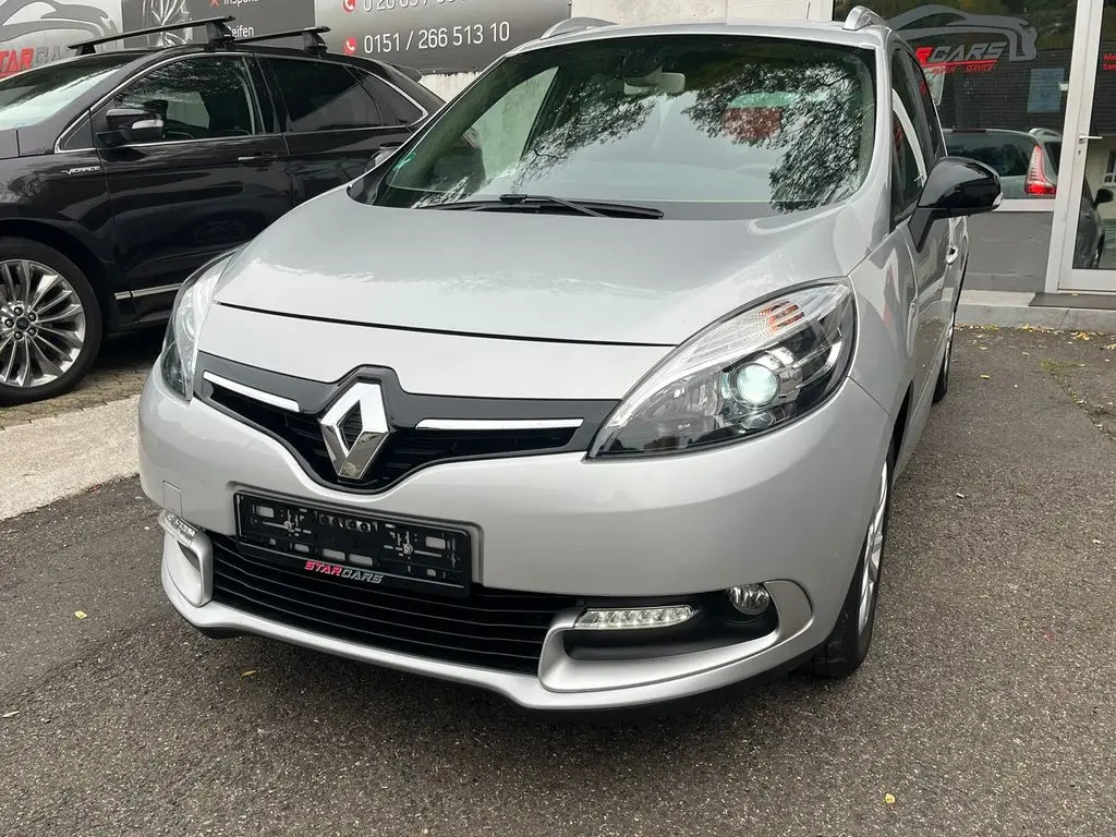 Photo 1 : Renault Scenic 2015 Petrol