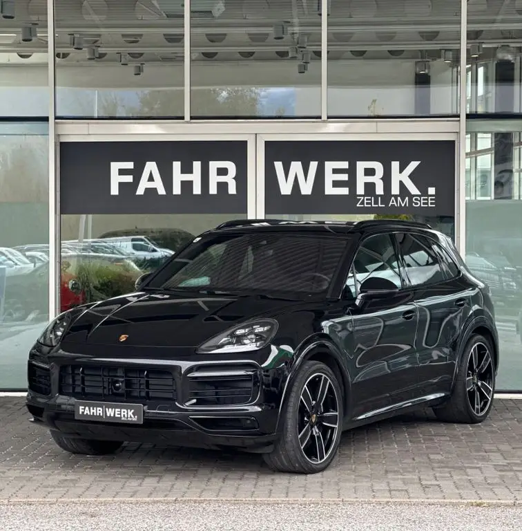 Photo 1 : Porsche Cayenne 2021 Essence