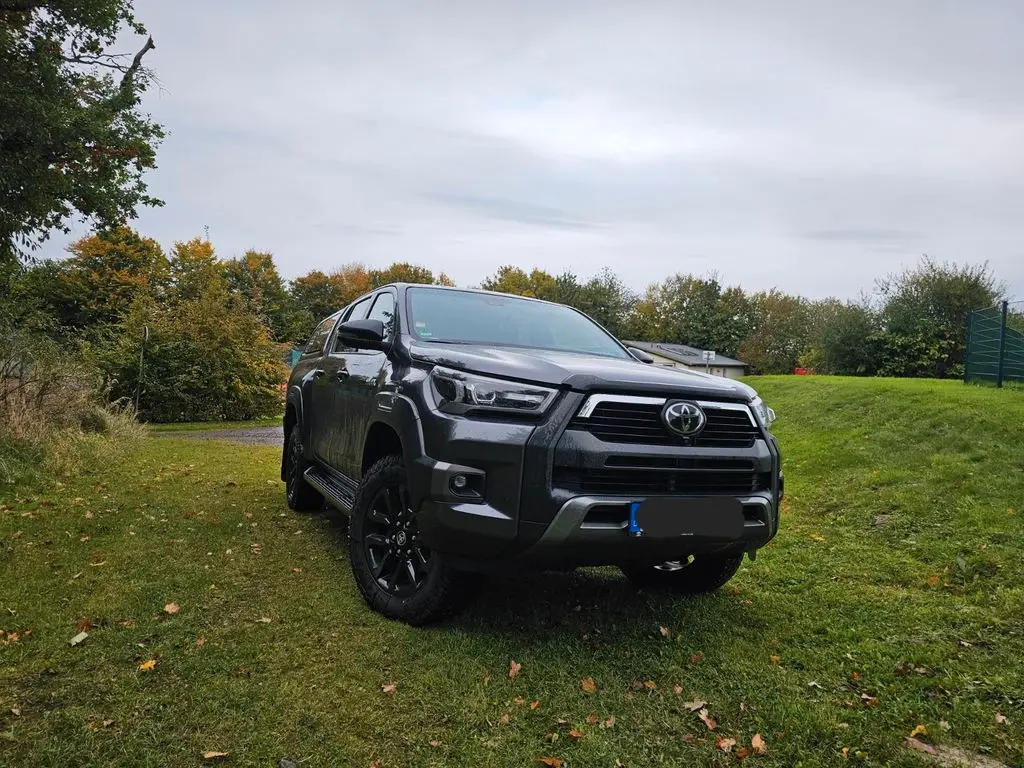 Photo 1 : Toyota Hilux 2023 Diesel