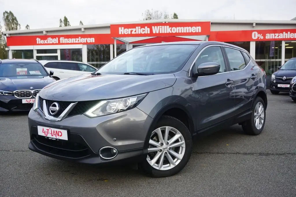 Photo 1 : Nissan Qashqai 2016 Petrol