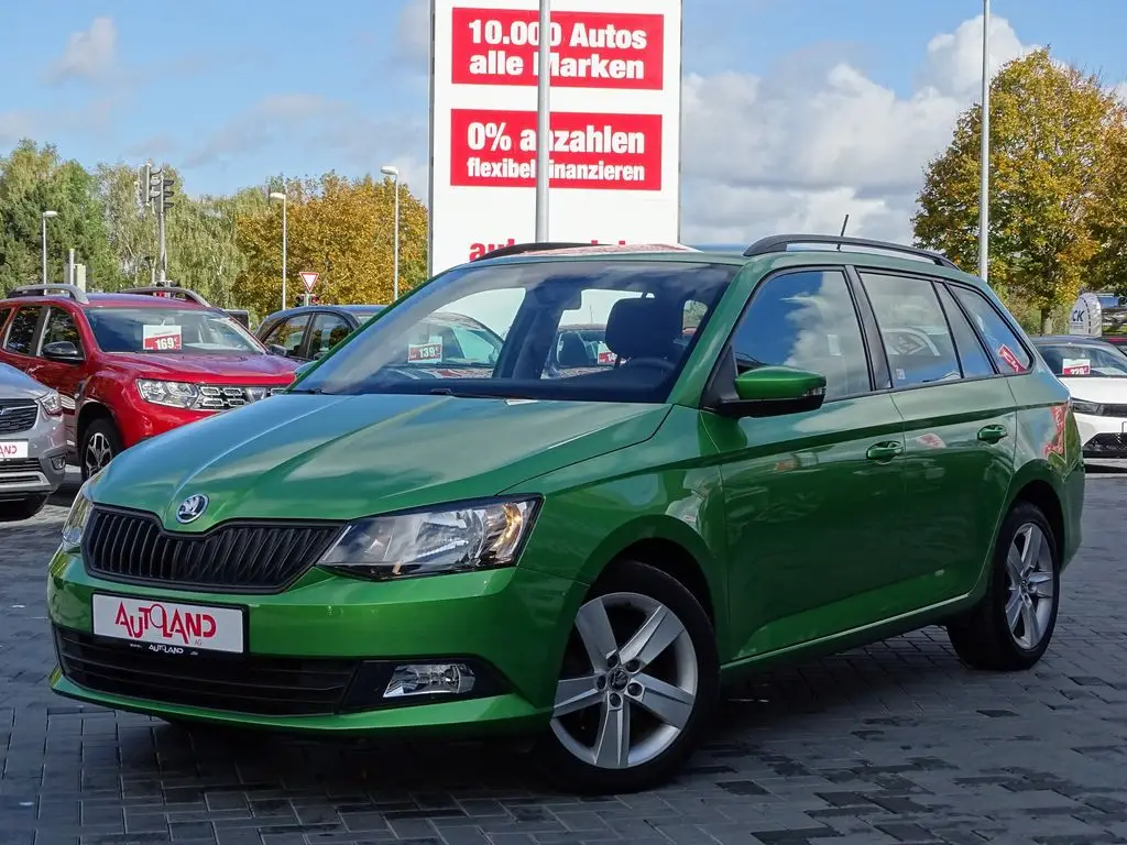 Photo 1 : Skoda Fabia 2017 Petrol