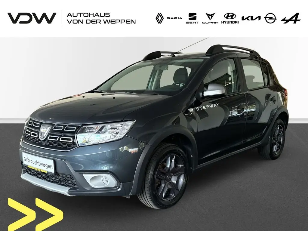 Photo 1 : Dacia Sandero 2017 Petrol