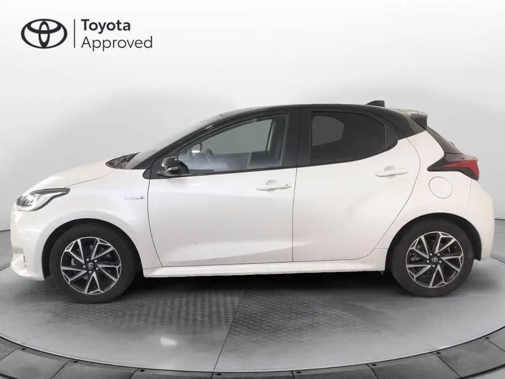 Photo 1 : Toyota Yaris 2021 Hybride