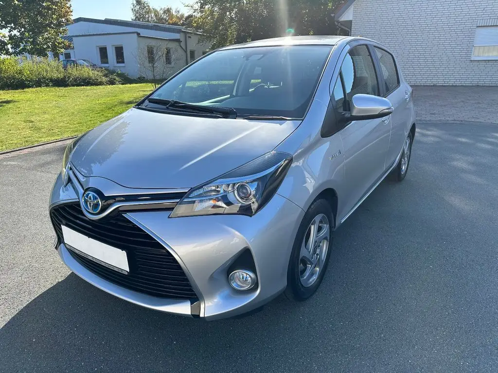 Photo 1 : Toyota Yaris 2016 Hybride