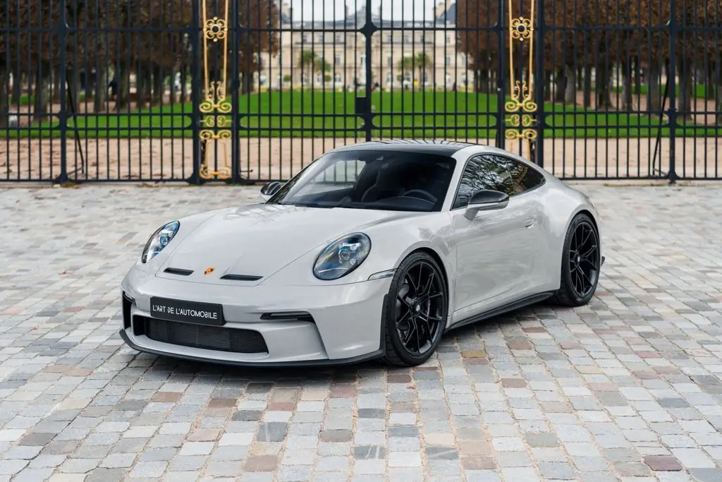 Photo 1 : Porsche 992 2022 Essence