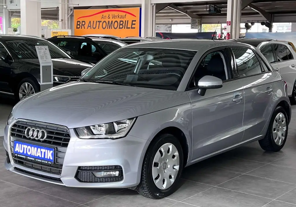 Photo 1 : Audi A1 2017 Petrol