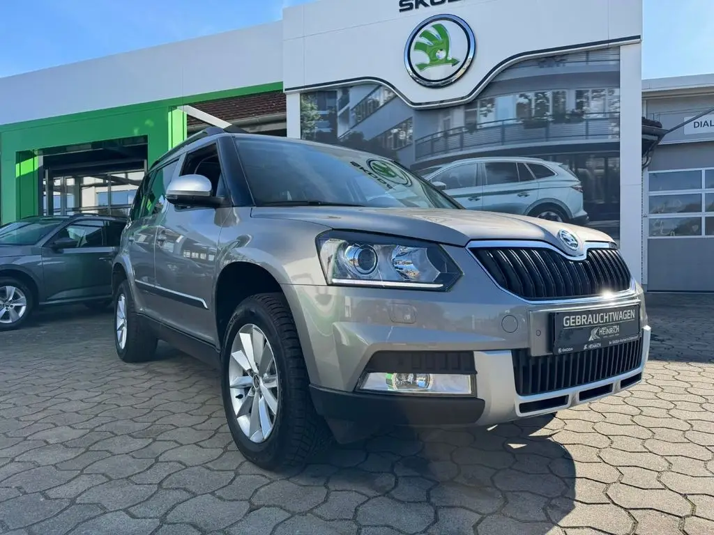 Photo 1 : Skoda Yeti 2016 Petrol