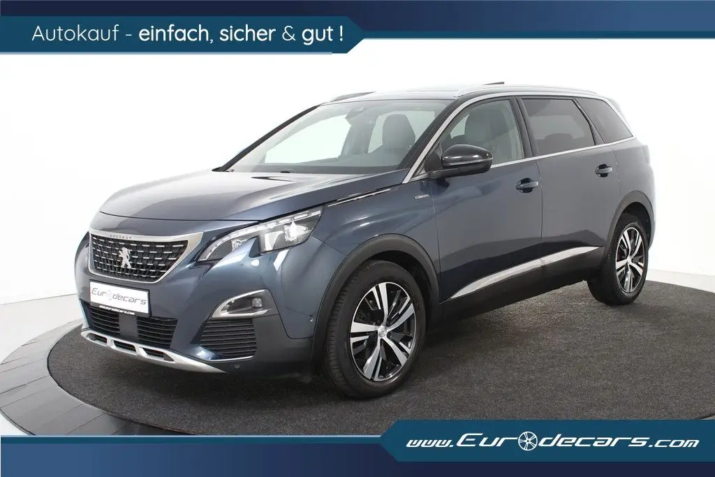 Photo 1 : Peugeot 5008 2019 Essence