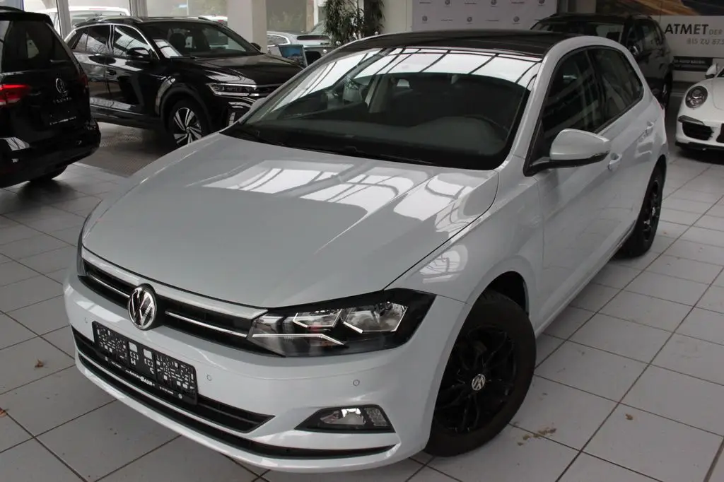 Photo 1 : Volkswagen Polo 2020 Essence