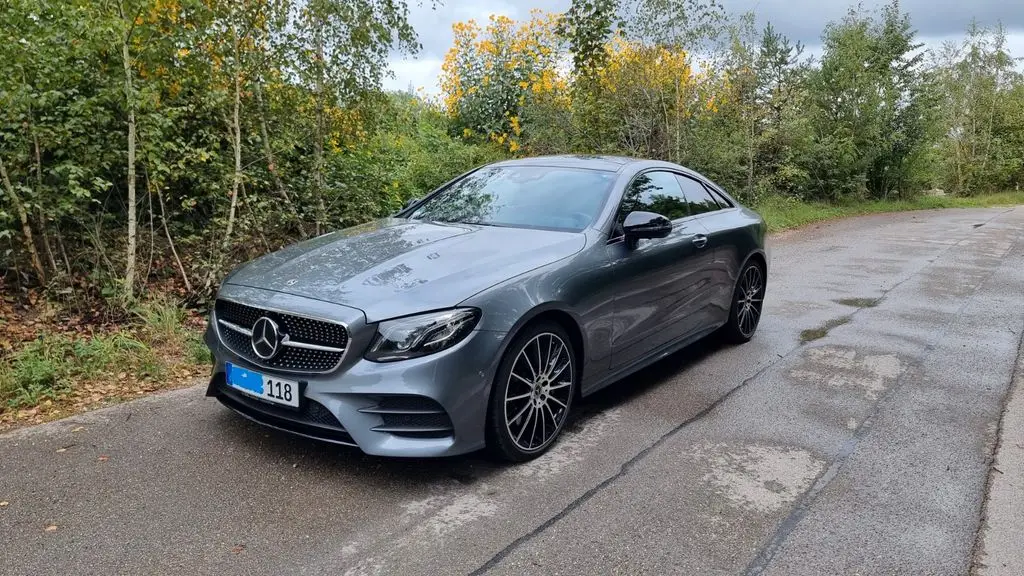 Photo 1 : Mercedes-benz Classe E 2020 Petrol