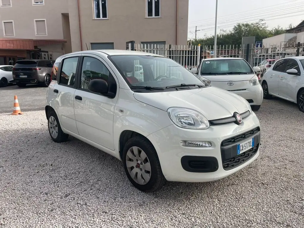 Photo 1 : Fiat Panda 2020 Essence