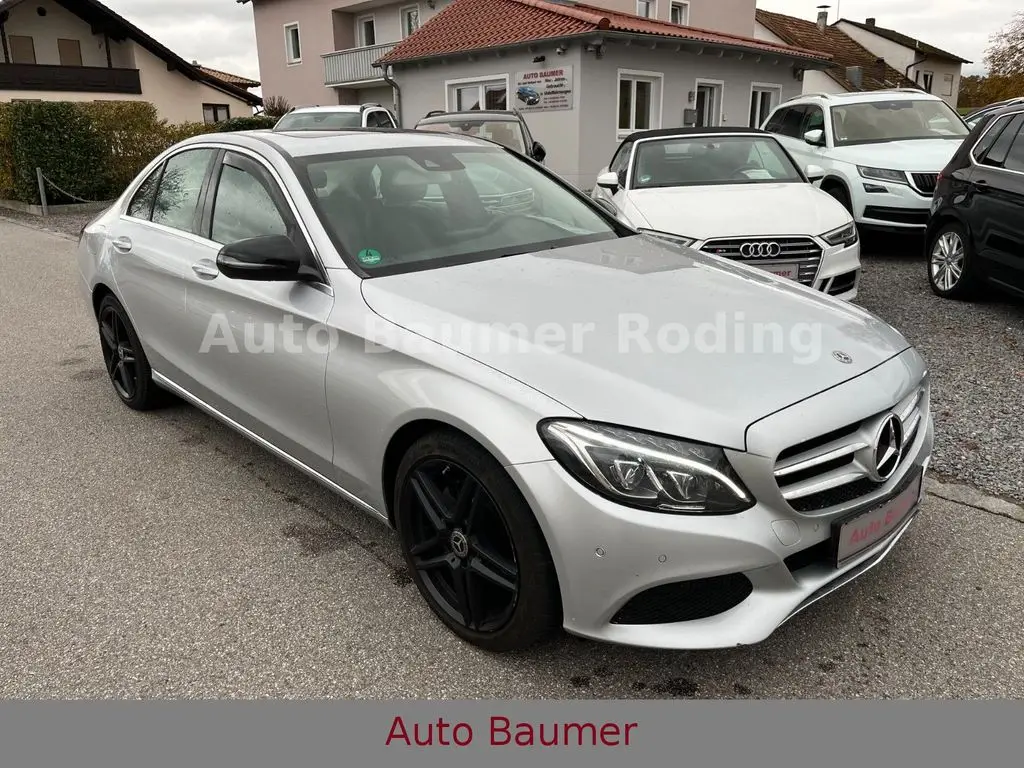 Photo 1 : Mercedes-benz Classe C 2018 Petrol