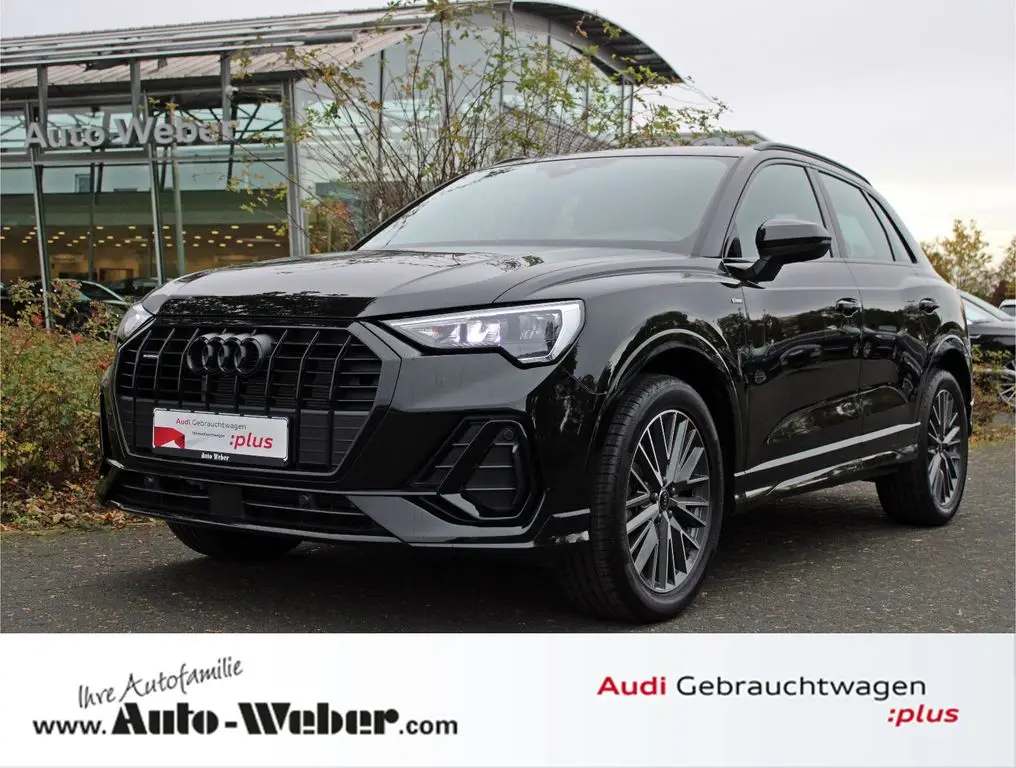 Photo 1 : Audi Q3 2024 Essence