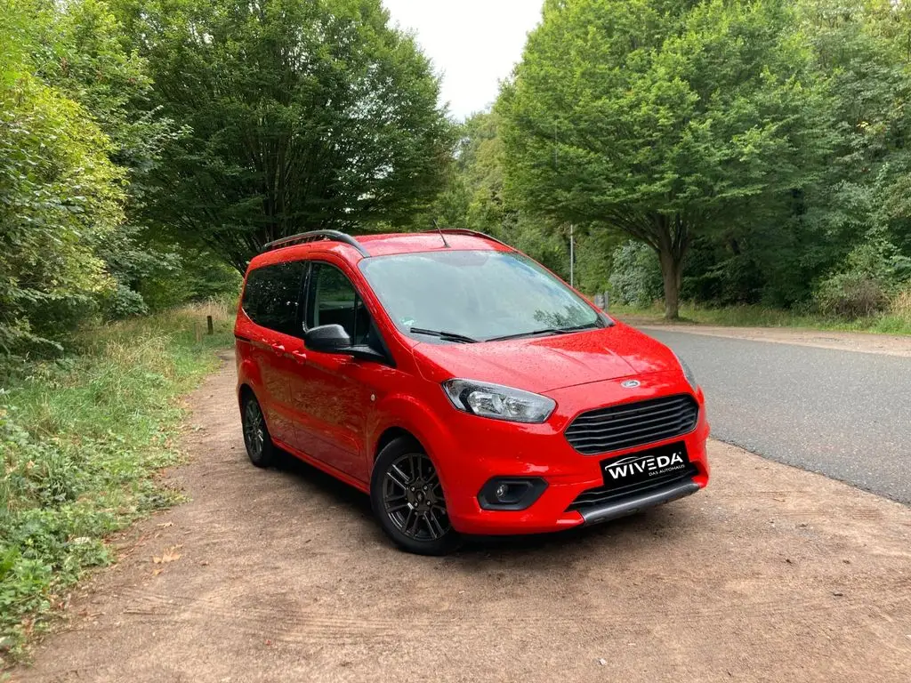 Photo 1 : Ford Tourneo 2019 Essence