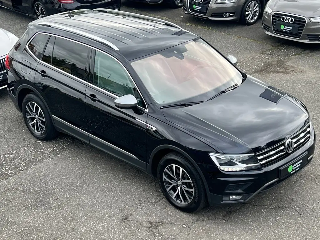 Photo 1 : Volkswagen Tiguan 2021 Petrol