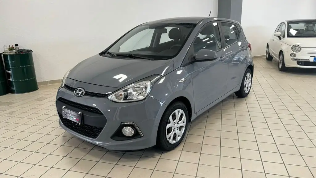 Photo 1 : Hyundai I10 2015 Petrol