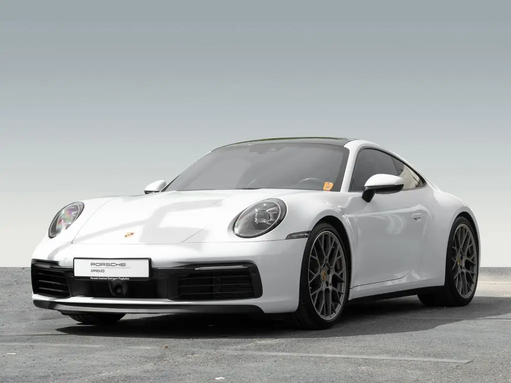 Photo 1 : Porsche 992 2019 Essence