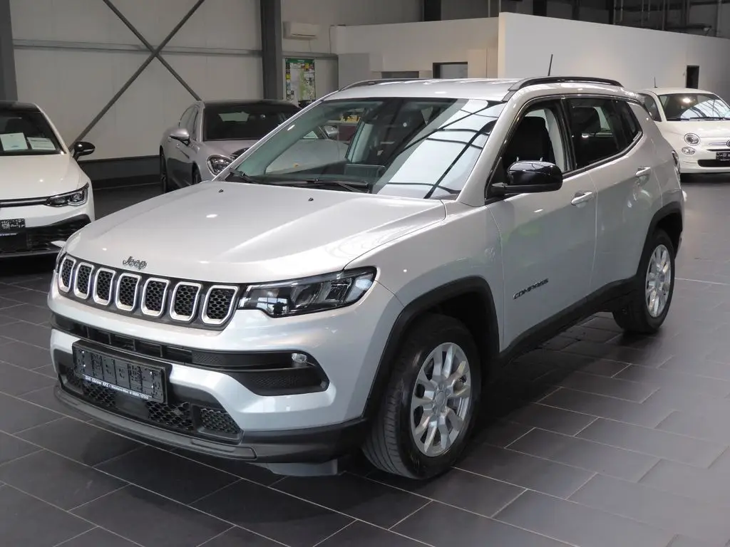 Photo 1 : Jeep Compass 2021 Petrol