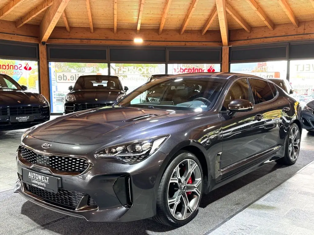 Photo 1 : Kia Stinger 2019 Essence