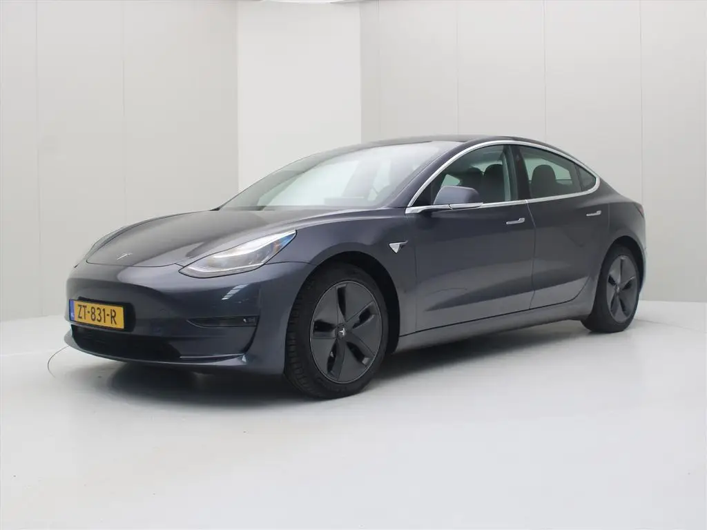 Photo 1 : Tesla Model 3 2019 Non renseigné