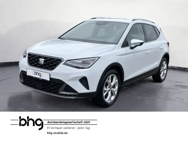 Photo 1 : Seat Arona 2023 Petrol