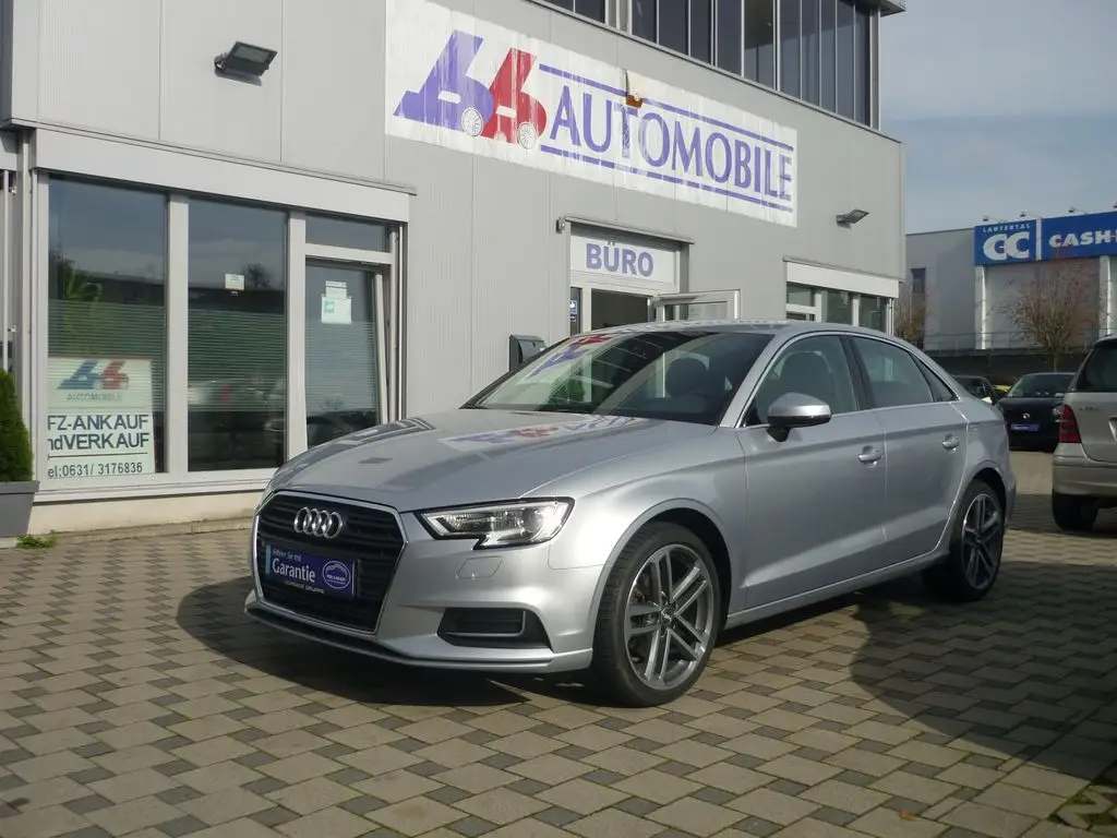 Photo 1 : Audi A3 2018 Diesel