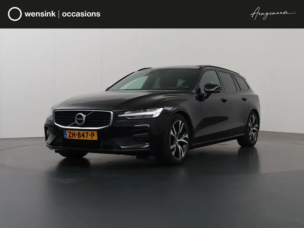 Photo 1 : Volvo V60 2019 Essence