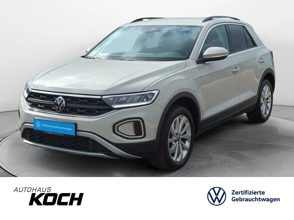 Photo 1 : Volkswagen T-roc 2023 Essence