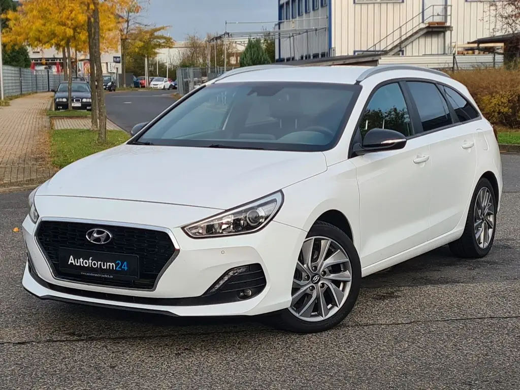 Photo 1 : Hyundai I30 2018 Petrol