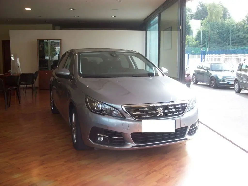 Photo 1 : Peugeot 308 2021 Petrol