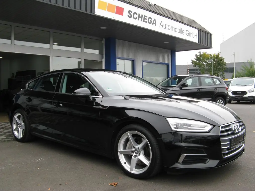 Photo 1 : Audi A5 2020 Diesel