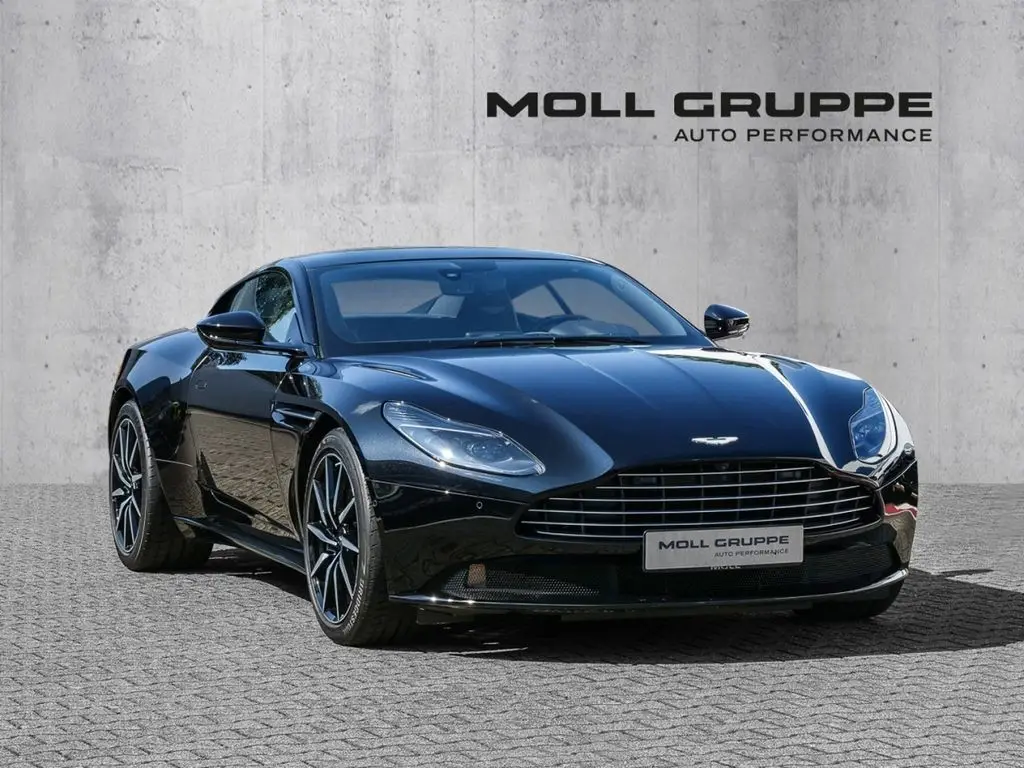 Photo 1 : Aston Martin Db11 2022 Essence