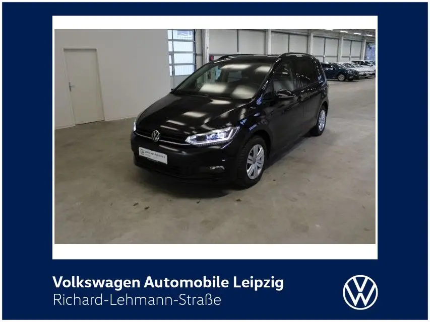 Photo 1 : Volkswagen Touran 2024 Petrol