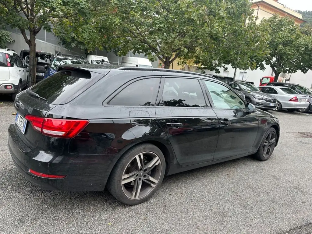 Photo 1 : Audi A4 2017 Diesel