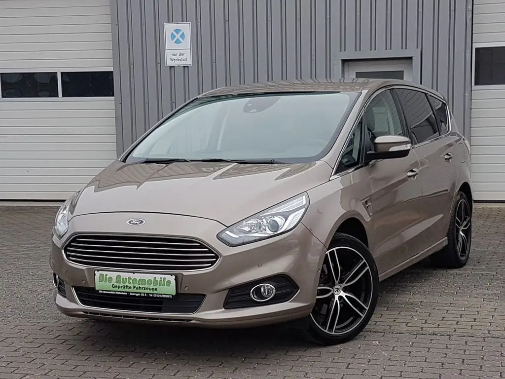 Photo 1 : Ford S-max 2019 Petrol