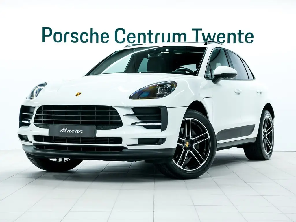 Photo 1 : Porsche Macan 2021 Essence