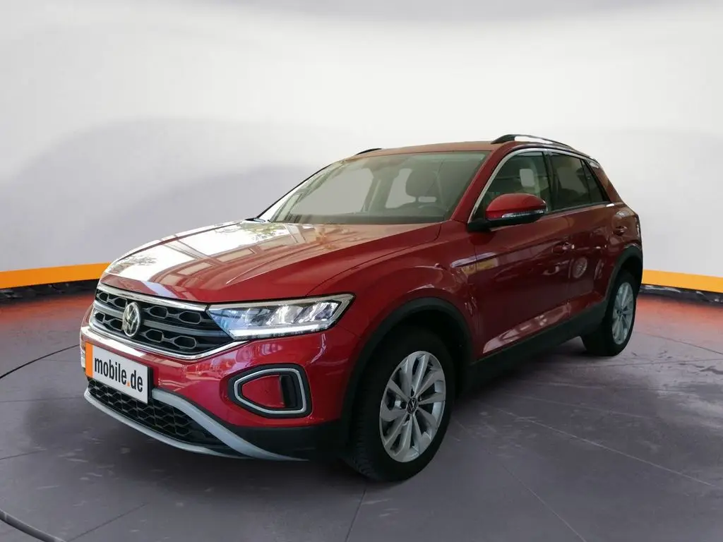 Photo 1 : Volkswagen T-roc 2023 Essence