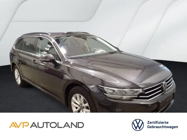 Photo 1 : Volkswagen Passat 2024 Essence