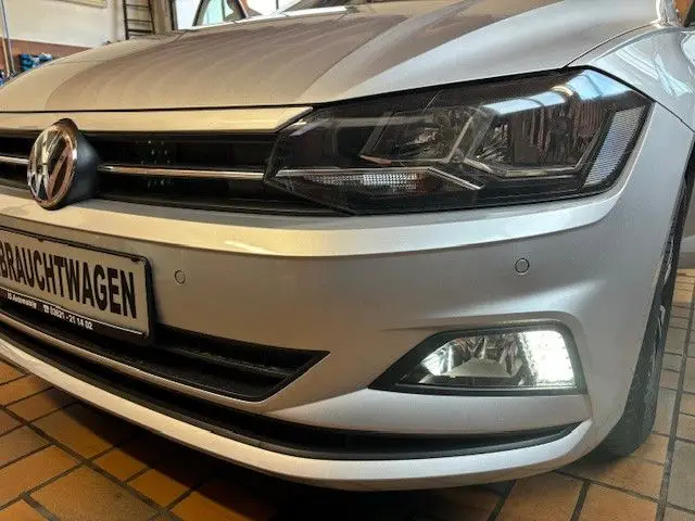 Photo 1 : Volkswagen Polo 2018 Petrol