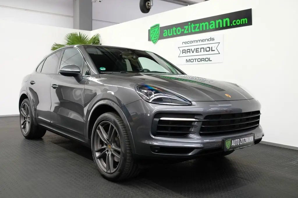 Photo 1 : Porsche Cayenne 2020 Petrol