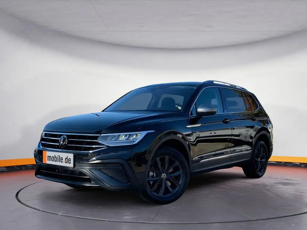 Photo 1 : Volkswagen Tiguan 2024 Essence